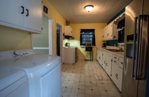 Anniston Casa | 2 Bedroom cottage with home gym!