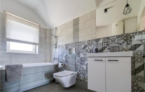 Busko-Zdroj Apartamento | 2 Bedroom Cozy Apartment In Busko Zdroj