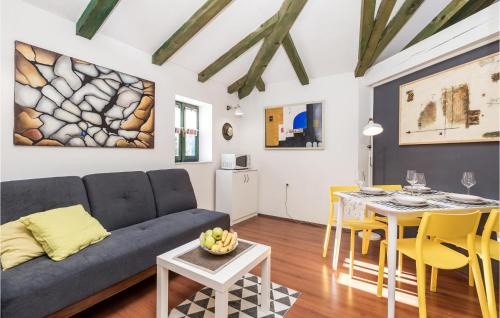 Kastav Apartamento | 2 Bedroom Cozy Apartment In Kastav