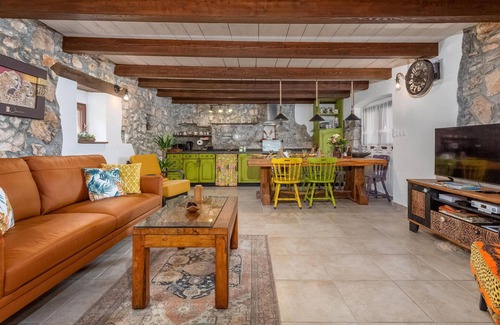 Nenadici Casa | Impresionante casa en Malinska con WiFi