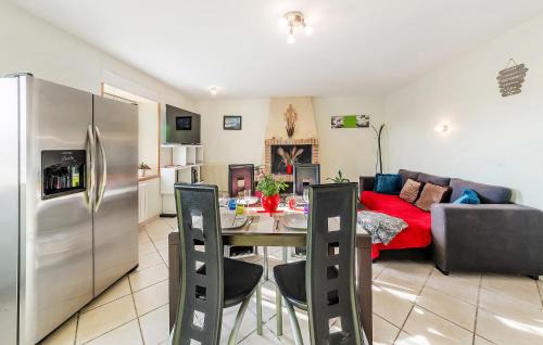 Le Ferre Casa | 2 Bedroom Cozy Home In Le Ferré