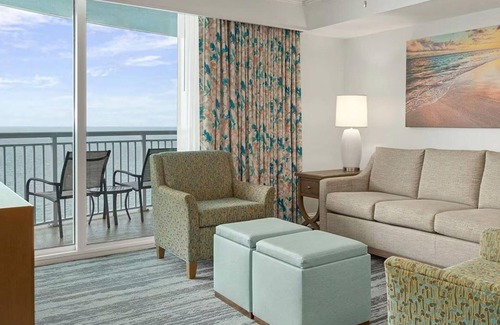 Cherry Grove Beach Complejo | 2 Bedroom Deluxe Oceanfront at Club Wyndham Towers on the Grove
