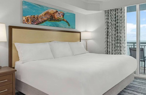 Cherry Grove Beach Complejo | 2 Bedroom Deluxe Oceanfront at Club Wyndham Towers on the Grove