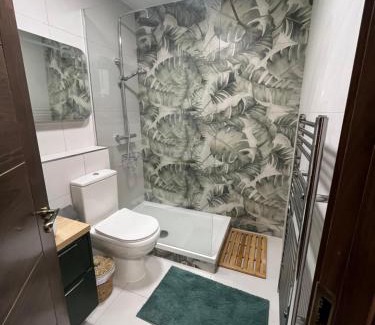 Galway City Centre Apartamento | 2 bedroom deluxe Galway city centre location location Free parking