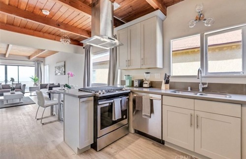 Old Towne Apartamento | 2 Bedroom Duplex triplex L-451620 by Houzlet