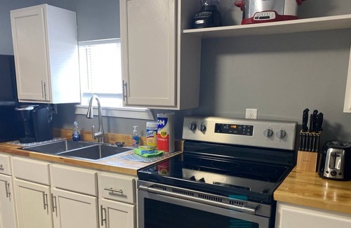 Kokomo Apartamento | 2 Bedroom duplex with King Size Beds