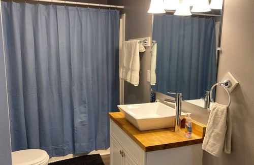 Kokomo Apartamento | 2 Bedroom duplex with King Size Beds
