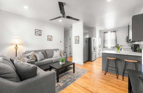 East Cesar Chavez Apartamento | 2-Bedroom East Austin Condo-Free Parking