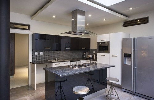 Greater Johannesburg Metropolitan Area Apartamento | Apartamento de lujo de 2 dormitorios con dos camas king en Sandton CBD
