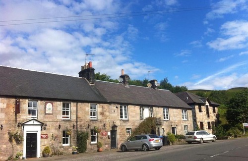 Carlops Casa | 2 bedroom Flat, Carlops, 30 mins Edinburgh city centre