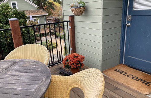 Cloverdale Apartamento | 2 Bedroom Flat With Short Walk to Downtown