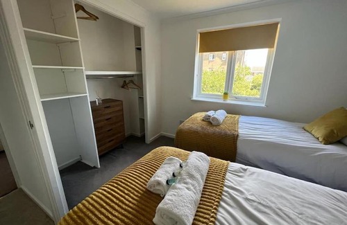 Swindon Apartamento | 2 Bedroom Flat with WiFi Netflix