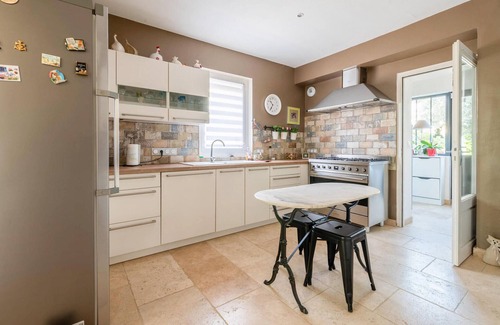 Jonquieres-Saint-Vincent Casa | 2 bedroom accommodation in Jonquières St Vincent