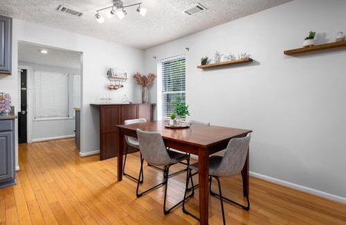 Fortson Apartamento | 2 Bedroom Ft Moore Retreat