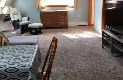Camden Apartamento | 2 bedroom getaway suite overlooking family fields