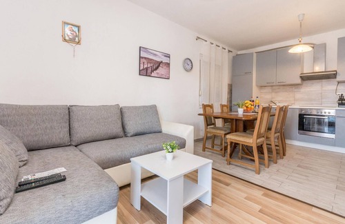 Galovac Apartamento | Precioso apartamento de 2 dormitorios.