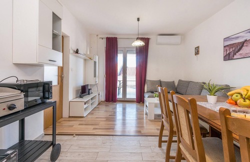 Galovac Apartamento | Precioso apartamento de 2 dormitorios.