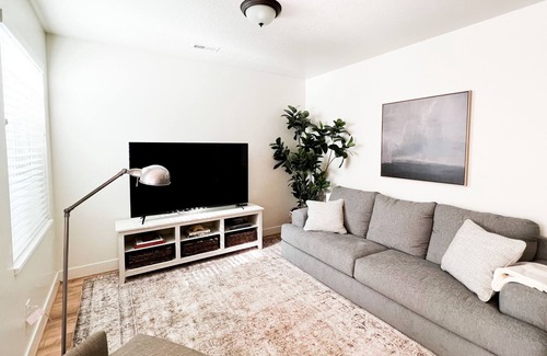 American Fork Casa | 2 Bedroom Guest House with Modern Amenities