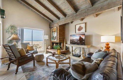 Balboa Peninsula Casa | 2 Bedroom Home on the Beach with Ocean View