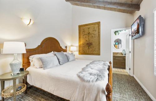 Balboa Peninsula Casa | 2 Bedroom Home on the Beach with Ocean View