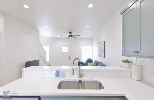 Abilene Condominio | 2-bedroom condo w/ garage in Abilene