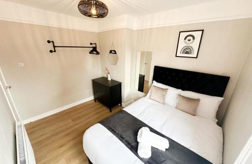 Liverpool Casa | 2 Bedroom house 10 mins to City Centre & Albert Dock