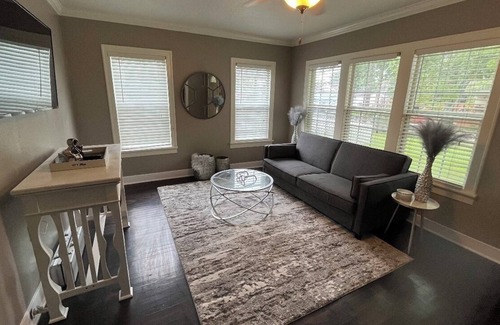 Bacliff Casa | 2 bedroom house 7 minutes away from kemah boardwalk and close to Galveston bay.