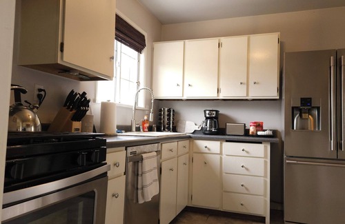 Harbor Casa | 2-bedroom house in charming Long Beach 7 minutes from Long Beach Airport.