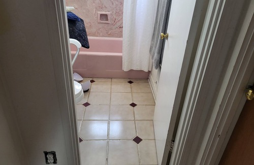 Northeast Heights Casa | 2-bedroom house in enjoyable Albuquerque with AC