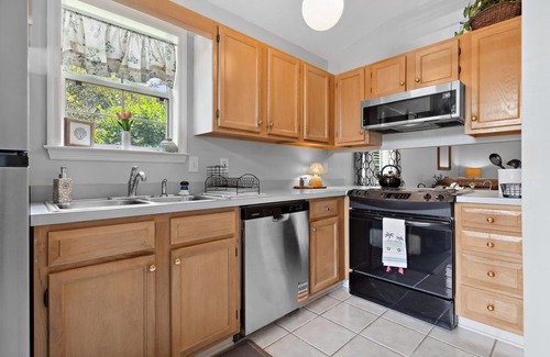 Surfside Beach Casa | 2-bedroom house in excellent Myrtle Beach location with AC, WiFi. Enjoy