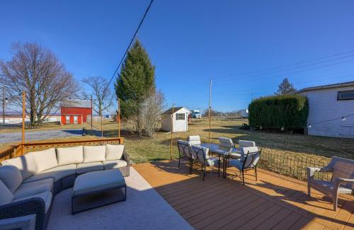Ephrata Casa | 2-Bedroom House w/Large Outdoor and Firepit!