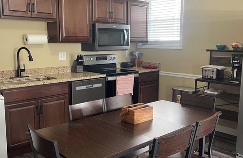 Dalton Casa | 2-bedroom house with AC, WiFi in delightful Dalton