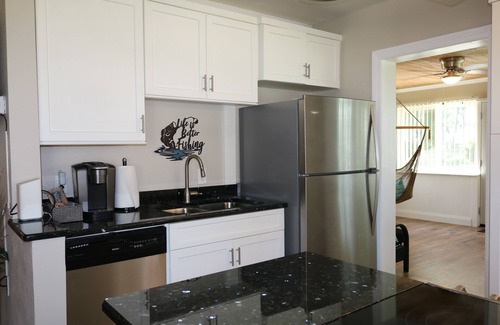 Tavares Casa | 2 Bedroom house with lake access to Lake Harris. 1 minute by boat to Dead River