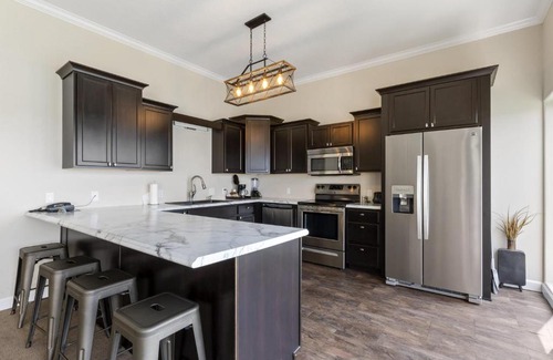 Ridgedale Casa | Premium 2 Bedroom Lake View Villa