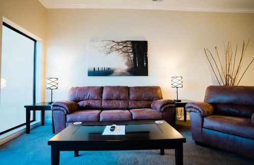 Ridgedale Casa | 2 Bedroom Lake View Villa - Unit 209