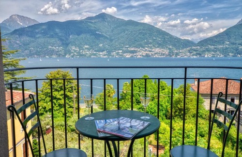 Acquaseria Apartamento | 2-Bedroom Lakeview Apartment At The Lake