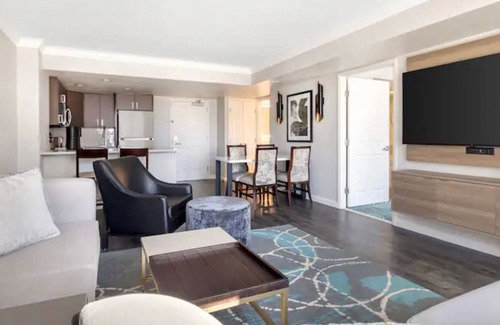 Winchester Condominio | 2 Bedroom Lockoff Condo, Sleeps 8, Paradise Hilton Grand Vacations