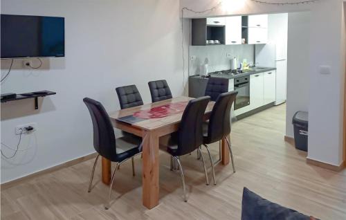 Fuzine Apartamento | 2 Bedroom Lovely Apartment In Fuzine
