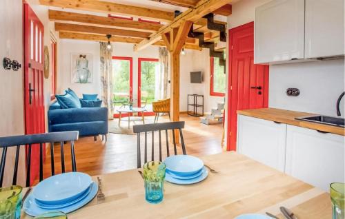 Debina Casa | 2 Bedroom Lovely Home In Rowy