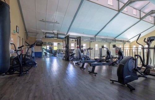 Century City Apartamento | 2 Bedroom Mountain View Penthouse Century City