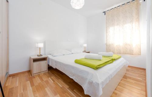 Jakisnica Apartamento | 2 Bedroom Nice Apartment In Jakisnica