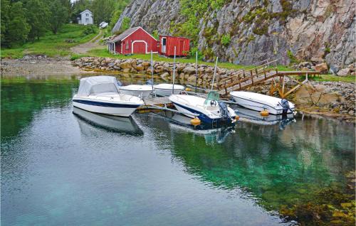 Hitra Apartamento | 2 Bedroom Nice Apartment In Sandstad