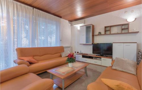 Valdebek Apartamento | 2 Bedroom Nice Apartment In Pula