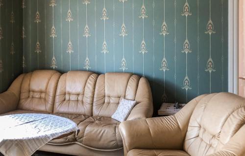 Figeholm Apartamento | 2 Bedroom Nice Apartment In Figelholm