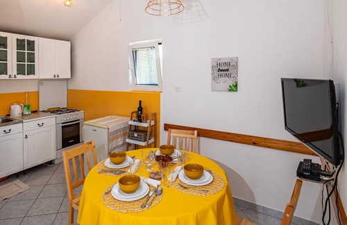 Molat Casa | Bonita casa de 2 habitaciones en Molat