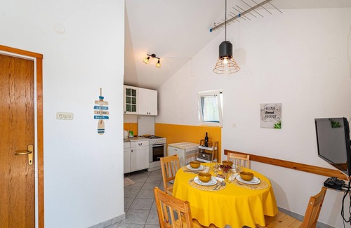 Molat Casa | Bonita casa de 2 habitaciones en Molat