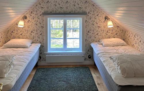 Gullabo Casa | 2 Bedroom Nice Home In Småland