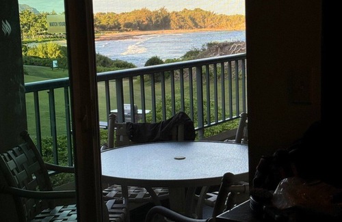 Koloa Apartamento | 2 Bedroom ocean view suite balcony in resort southernmost tip of Kauai, Hawaii