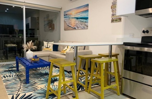 Bejuco Apartamento | 2 Bedroom Oceanfront Condo with Wi-Fi, AC and Pool