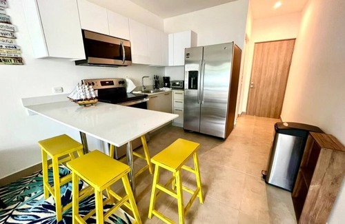Bejuco Apartamento | 2 Bedroom Oceanfront Condo with Wi-Fi, AC and Pool